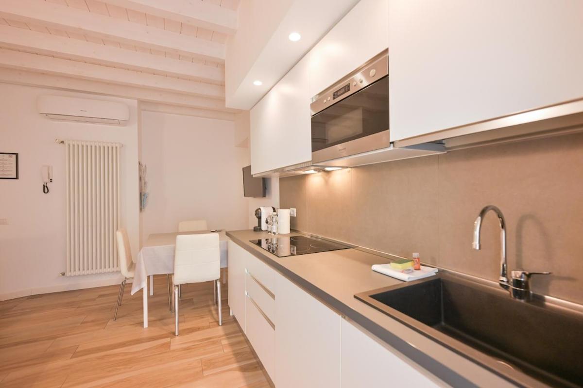 Sweetly In The Walled With Wifi E Ac Apartment Como